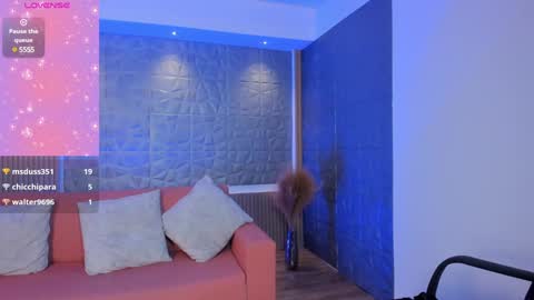 Kim online show from January 2025 02:02:02 PM