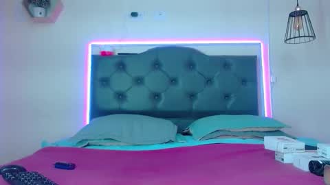 Snapshot of kim_clarck1 chatting on October 2025 03:11:01 PM Kim online show from October 2025 03:11:01 PM