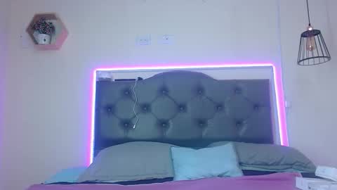 Snapshot of kim_clarck1 chatting on November 2025 03:44:01 PM Kim online show from November 2025 03:44:01 PM