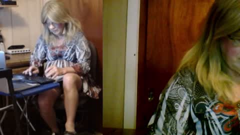 Snapshot of kim_crossdresser1 chatting on December 2024 03:30:02 PM kim crossdresser no nude room and clean chat only. online show from December 2024 03:30:02 PM