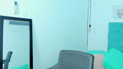 Snapshot of kim_eli chatting on February 2025 02:19:01 AM kim_eli online show from February 2025 02:19:01 AM