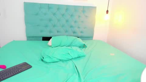 Snapshot of kim_eli chatting on February 2025 11:14:02 PM kim_eli online show from February 2025 11:14:02 PM