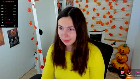 Kim online show from November 2025 01:39:02 PM