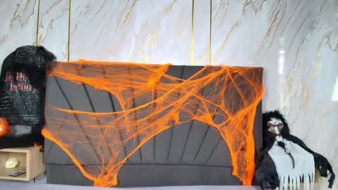 Snapshot of kim_johnsson chatting on October 2025 07:03:01 PM kim online show from October 2025 07:03:01 PM