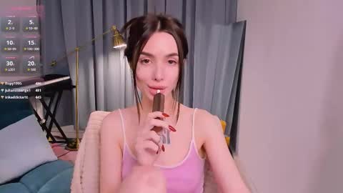 KIM online show from November 2025 02:47:02 AM