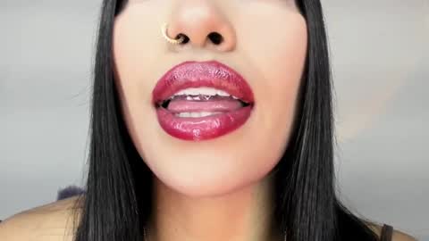 kim_mouth17 online show from April 2026 11:06:01 PM