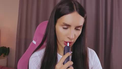 Kim Oberlin online show from November 2025 11:32:02 AM