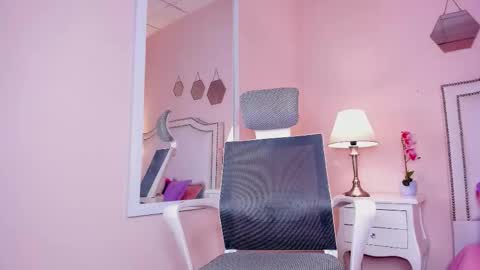 April online show from November 2025 08:21:02 PM