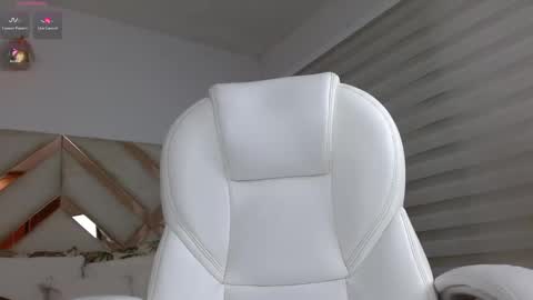 Snapshot of kimara_lion chatting on January 2025 04:12:01 AM kimara lion online show from January 2025 04:12:01 AM