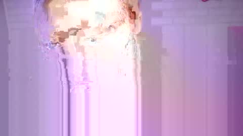 Kimber Crawford online show from September 2025 05:40:02 PM