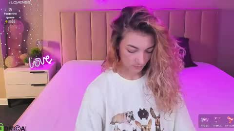 kimberlly_smith online show from June 2026 11:35:02 PM