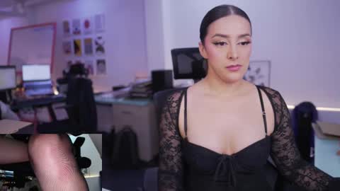 Snapshot of kimberly_clars chatting on October 2025 07:05:01 PM Kimberly 1200-1900 GMT-5 online show from October 2025 07:05:01 PM