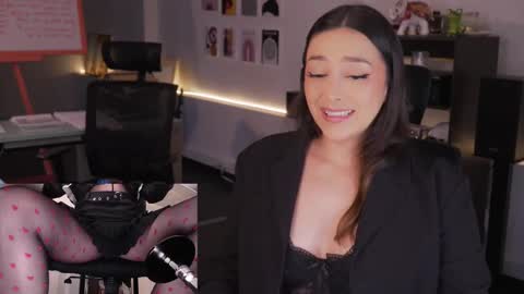 Snapshot of kimberly_clars chatting on January 2026 07:28:02 PM Kimberly 1200-1900 GMT-5 online show from January 2026 07:28:02 PM