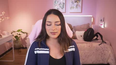 Snapshot of kimberly_clars chatting on February 2026 05:09:01 PM Kimberly 1200-1900 GMT-5 online show from February 2026 05:09:01 PM