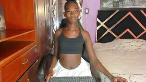 Snapshot of kimberly_ebonny chatting on October 2025 02:39:02 AM kimberly_ebonny online show from October 2025 02:39:02 AM