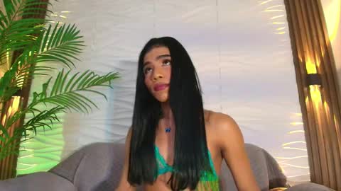 Snapshot of kimberly_gonzalez1 chatting on October 2025 04:02:01 AM kimberly gonzalez online show from October 2025 04:02:01 AM