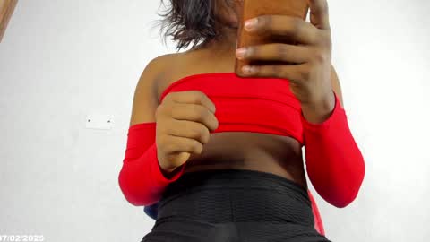 Snapshot of kimberly_house chatting on February 2025 08:44:02 AM Kimberly 3 online show from February 2025 08:44:02 AM
