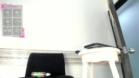 Snapshot of kimberly_house chatting on October 2025 09:02:01 PM Kimberly 3 online show from October 2025 09:02:01 PM