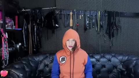  KIMBERLY SWAN  online show from October 2025 02:12:02 AM