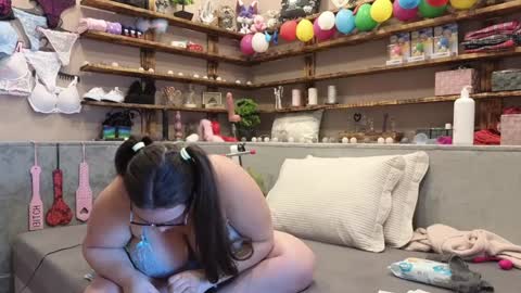 kimberlycaprice online show from February 2025 11:22:02 AM