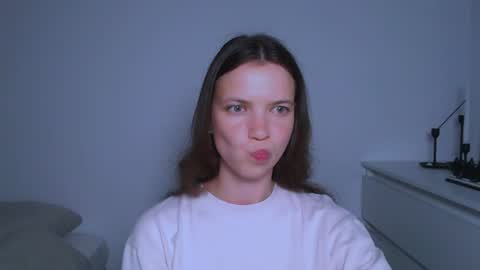 Kimberly online show from June 2026 06:42:01 PM