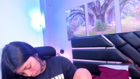 Snapshot of kimberlyvillalobos chatting on March 2025 05:54:02 PM Kimberly Villalobos online show from March 2025 05:54:02 PM