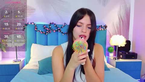 Snapshot of kimberlyy77 chatting on November 2025 06:56:01 AM Kim online show from November 2025 06:56:01 AM