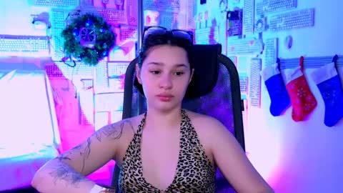 kimclarks online show from January 2026 02:52:02 PM