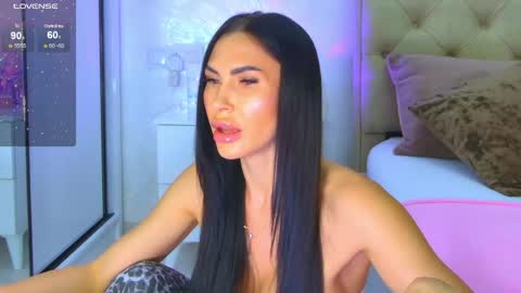 KIm online show from May 2026 04:02:02 PM