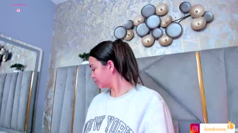 Snapshot of kimdevinne chatting on October 2025 03:26:02 AM KIM online show from October 2025 03:26:02 AM