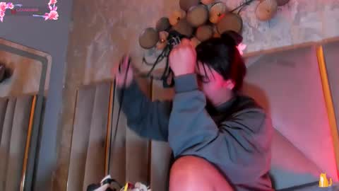 Snapshot of kimdevinne chatting on February 2026 03:02:01 AM KIM online show from February 2026 03:02:01 AM