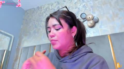 Snapshot of kimdevinne chatting on March 2026 02:59:01 AM KIM online show from March 2026 02:59:01 AM