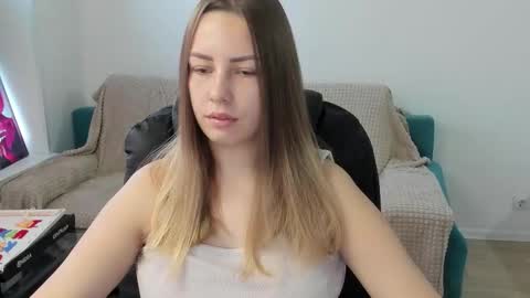 Snapshot of kimiacandy chatting on December 2025 06:52:01 AM Albina sexy online show from December 2025 06:52:01 AM