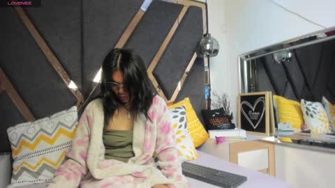 Kimy online show from January 2026 02:08:02 PM