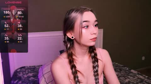 Snapshot of kimiko_luv chatting on November 2025 03:05:01 AM Kimiko online show from November 2025 03:05:01 AM