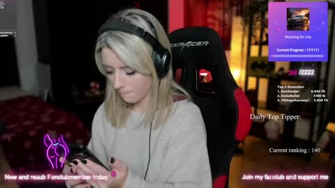 Wolfs Girl online show from December 2024 11:03:02 PM