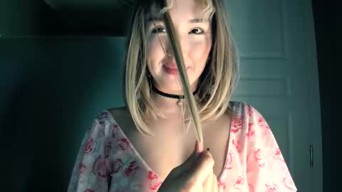 Snapshot of kimisun chatting on March 2026 01:04:02 PM Kiki online show from March 2026 01:04:02 PM