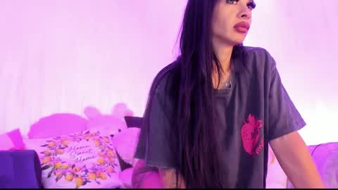 Snapshot of kimkardassiann chatting on October 2025 07:21:01 PM Natalie online show from October 2025 07:21:01 PM