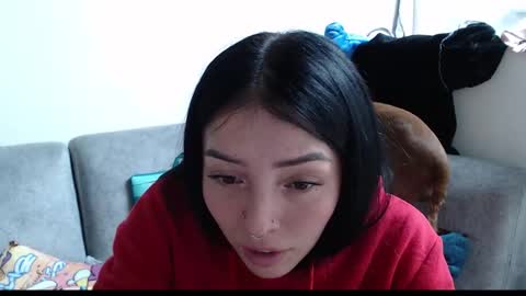 kimm_1827 online show from February 2026 03:28:01 PM