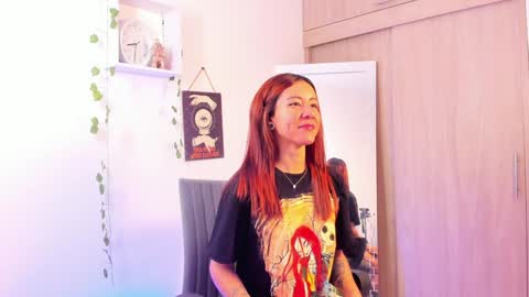 Kimm online show from December 2024 05:25:01 AM