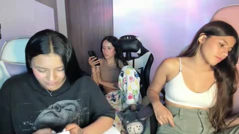 kimmi online show from October 2025 11:35:01 PM