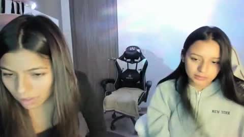 kimmi online show from December 2025 11:21:01 PM