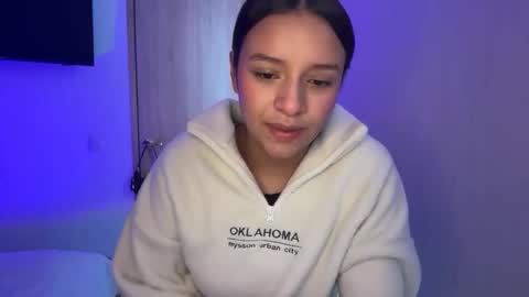 kimmi online show from April 2026 09:32:02 PM