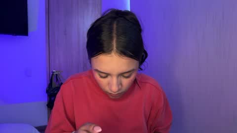 kimmi online show from June 2026 08:57:01 PM