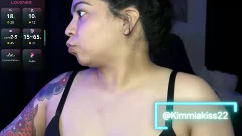 Kimmi online show from October 2025 12:44:02 AM