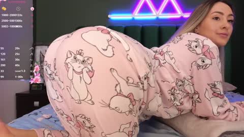 Kimmie online show from January 2025 07:04:02 PM