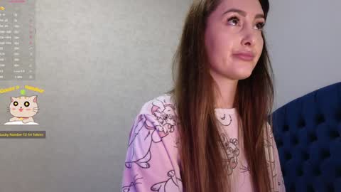 Kimmie online show from October 2025 06:08:02 PM