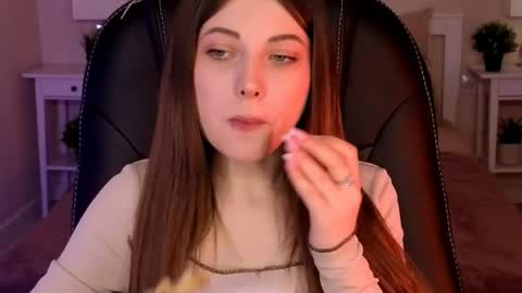  Your Kimmie  follow me  online show from April 2026 12:11:02 PM