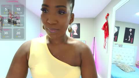 Snapshot of kimmturner chatting on September 2025 12:27:02 PM Kim online show from September 2025 12:27:02 PM