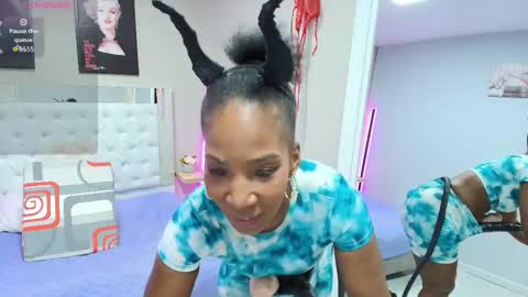 Snapshot of kimmturner chatting on October 2025 11:53:02 AM Kim online show from October 2025 11:53:02 AM